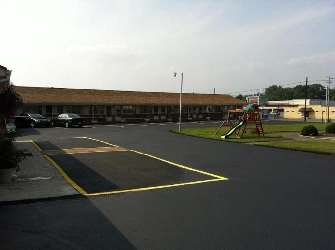 Budget Inn Mifflintown Luaran gambar